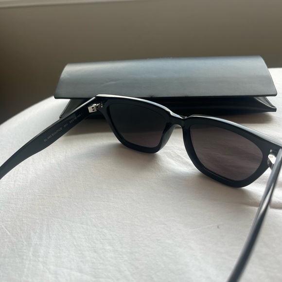 YSL 462 sulpice- worn twice great condition - Picture 7 of 14